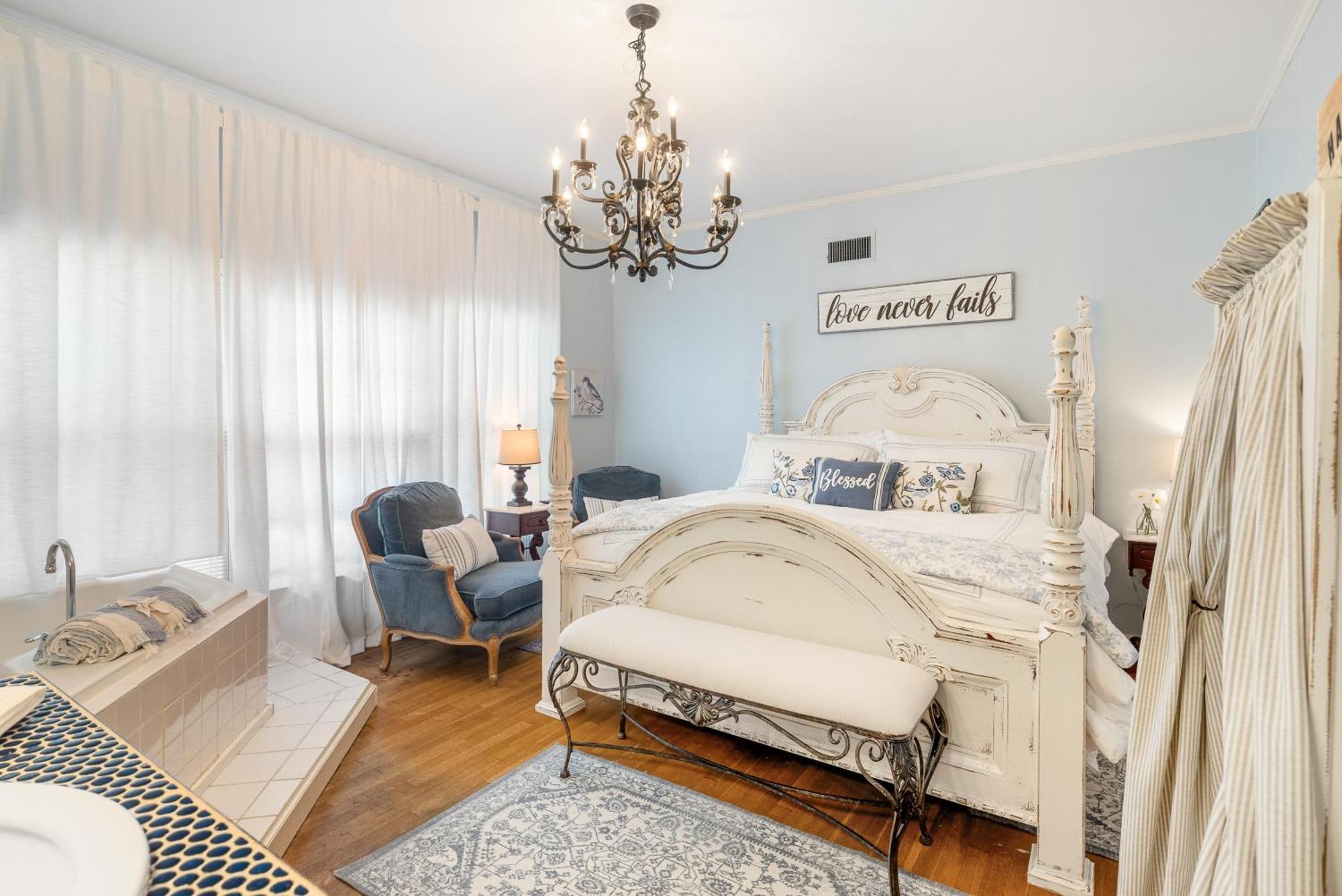 Beland Mansion-Blue Jay Suite! Fort Smith Dış mekan fotoğraf