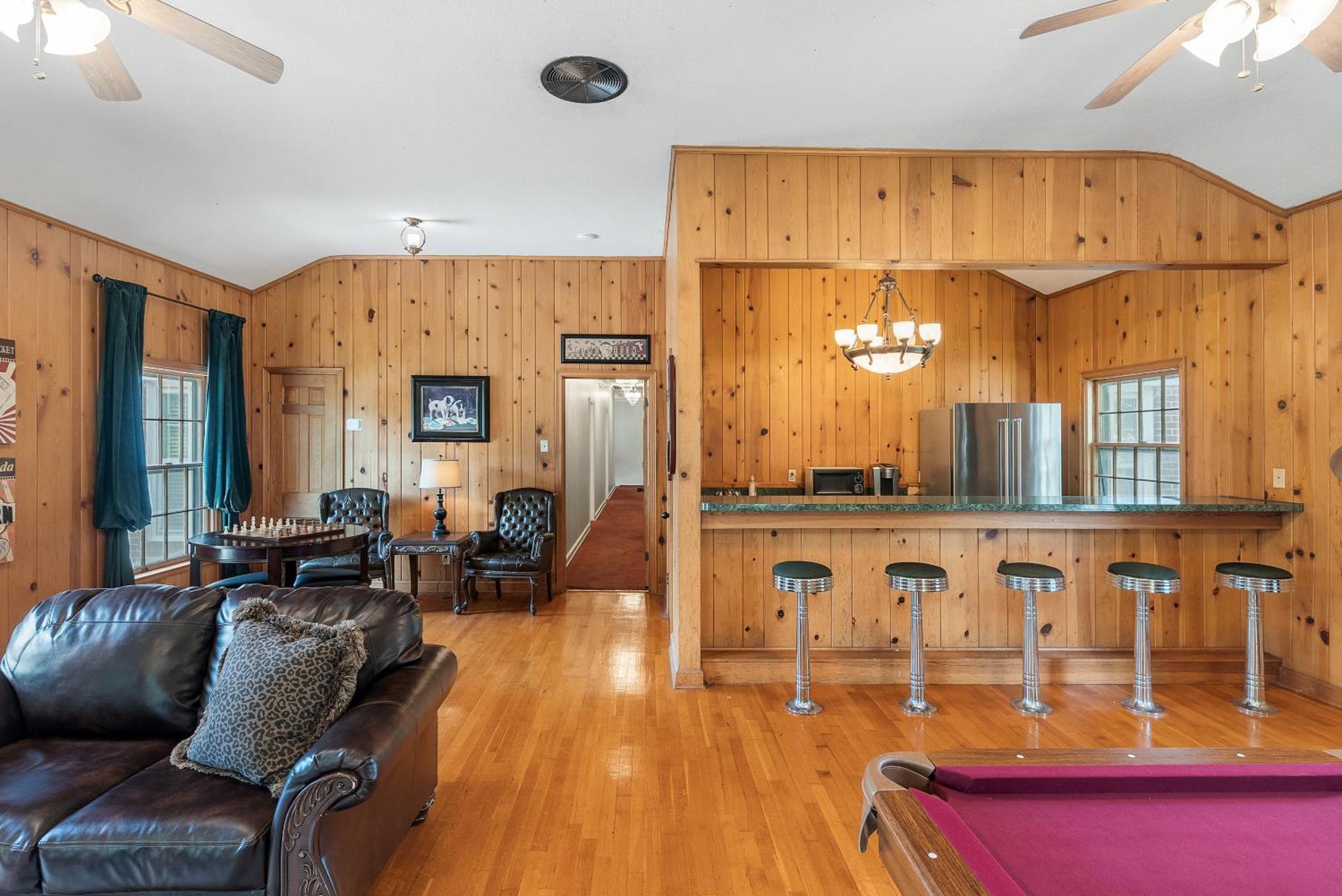 Beland Mansion-Blue Jay Suite! Fort Smith Dış mekan fotoğraf